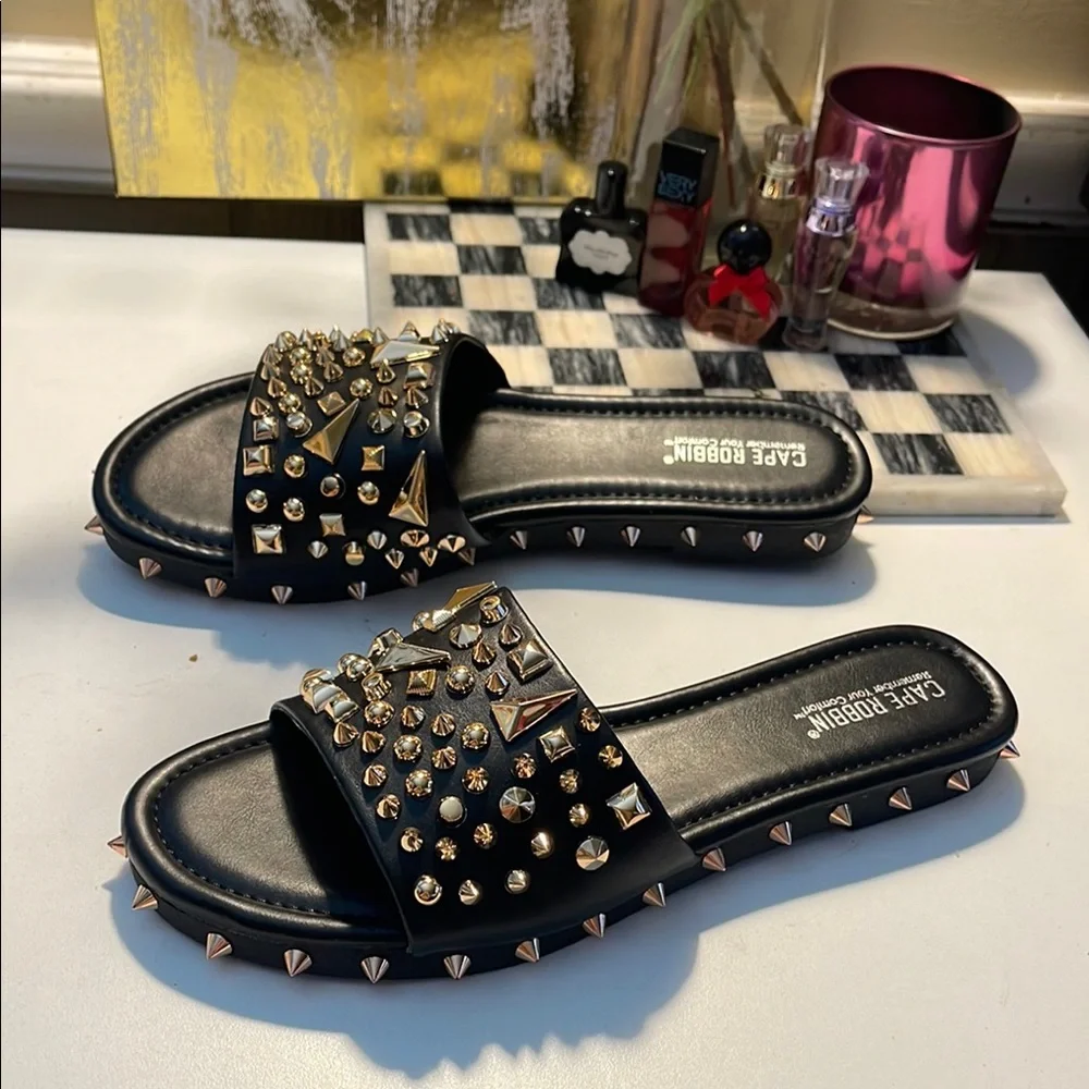 Cape Robbin Black and Gold Sandals with Bold Design Studsed - Picture 12 of 16